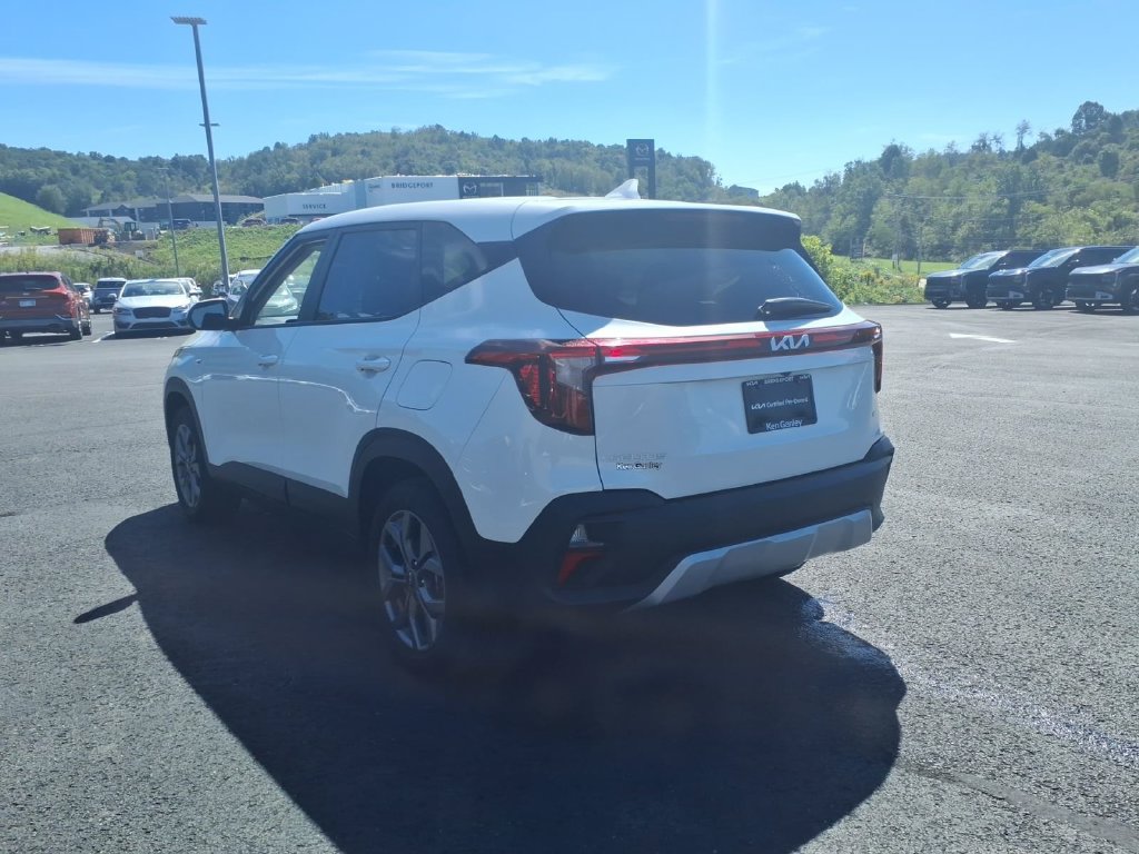 Certified 2024 Kia Seltos LX AWD/4WD image 9