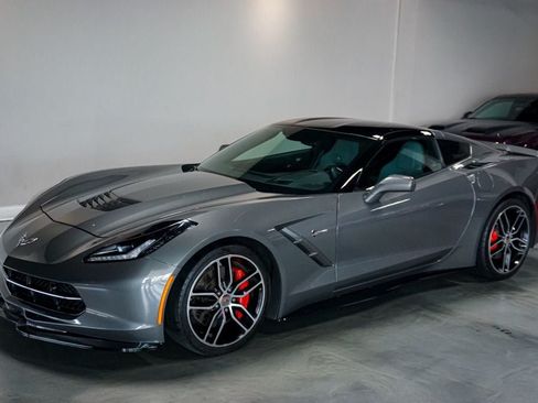 Used 2016 Chevrolet Corvette Stingray Coupe w/ 2LT Preferred Equipment Group RWD image 5