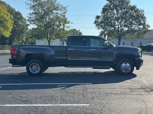 Used 2016 GMC Sierra 3500 Denali w/ Duramax Plus Package image 5
