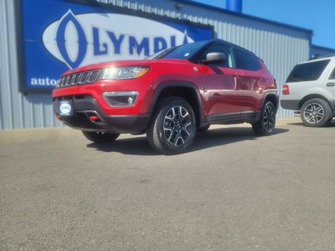 Used 2019 Jeep Compass Trailhawk AWD/4WD image 3