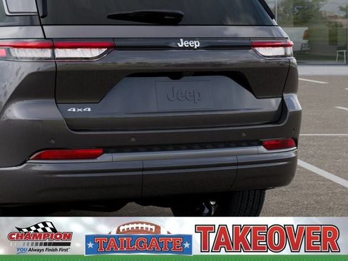 New 2026 Jeep Grand Cherokee Limited AWD/4WD image 13
