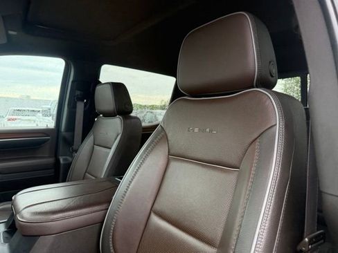 Used 2023 GMC Sierra 1500 Denali AWD/4WD image 12