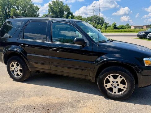 Used 2005 Ford Escape Limited FWD image 5