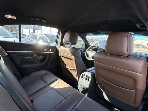 Used 2013 Lincoln MKS image 17