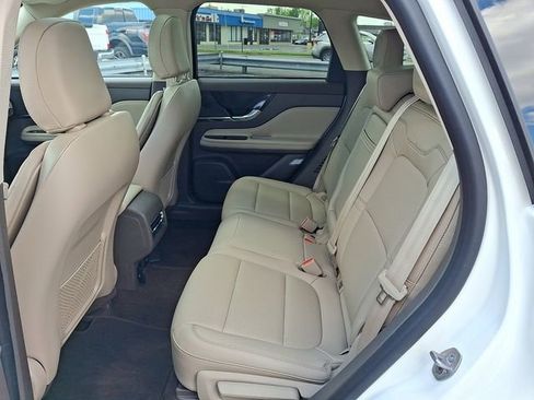 Used 2023 Lincoln Corsair AWD w/ Equipment Group 101A image 10