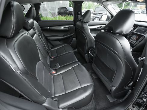 Used 2025 INFINITI QX50 Luxe image 33