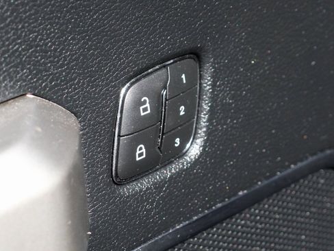 Used 2020 Ford F150 Lariat w/ Equipment Group 502A Luxury image 16