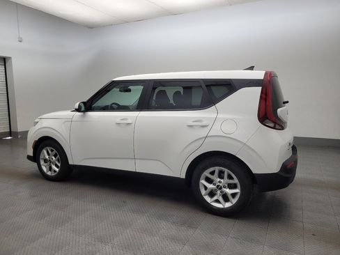 Used 2022 Kia Soul LX w/ Technology Package image 3