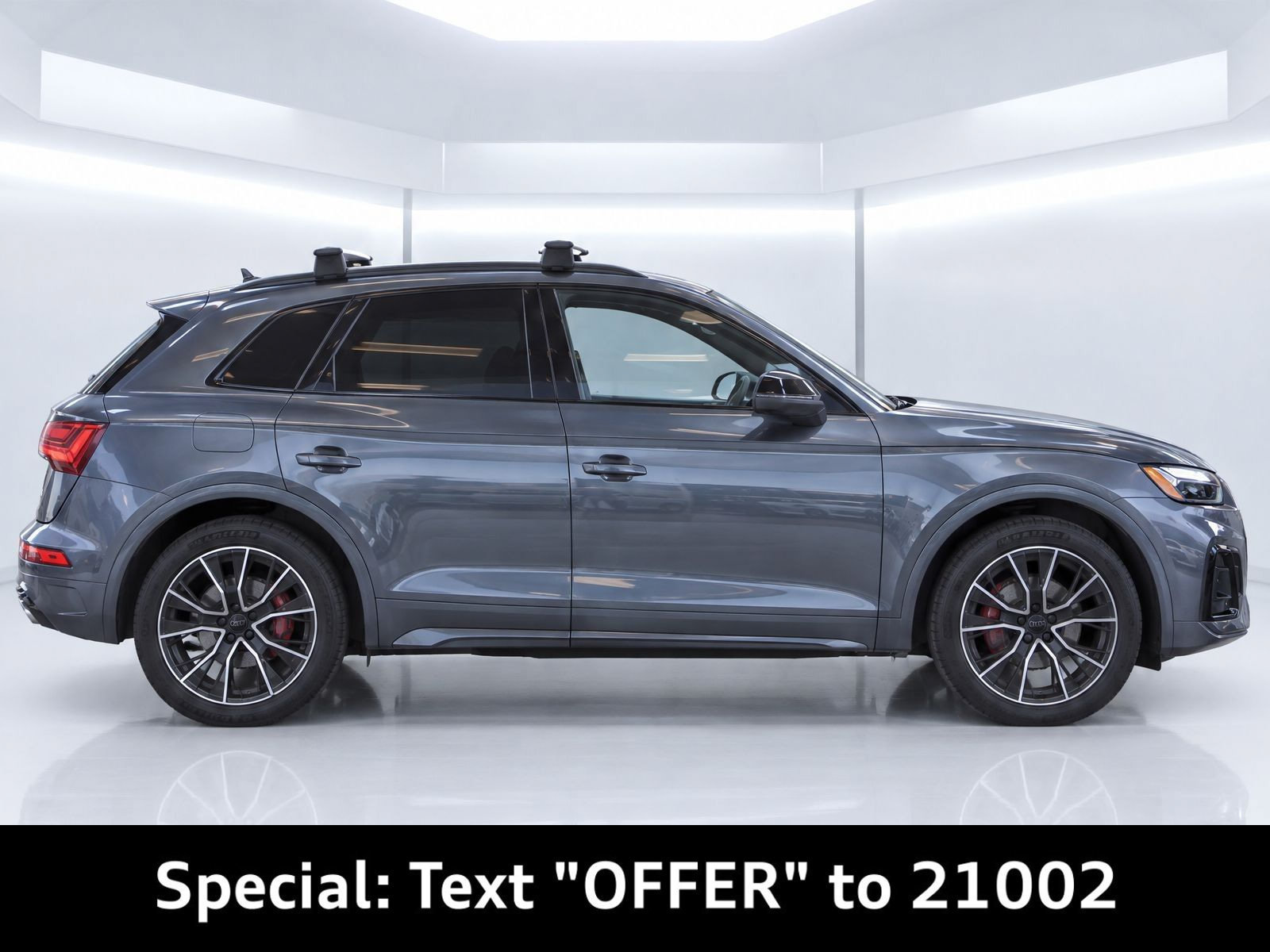 Used 2021 Audi SQ5 Premium Plus w/ Premium Plus Package AWD/4WD image 3