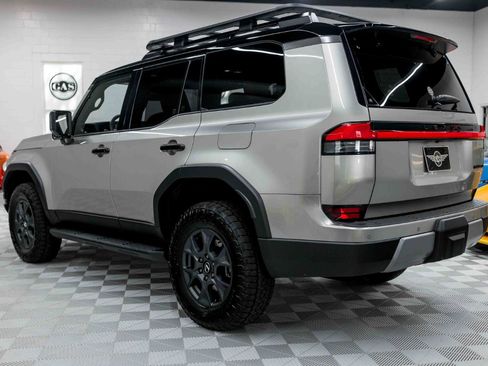 Used 2025 Lexus GX 550 AWD/4WD image 10