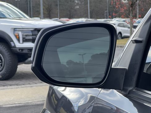 Used 2020 Toyota Tacoma 4x4 Double Cab image 27