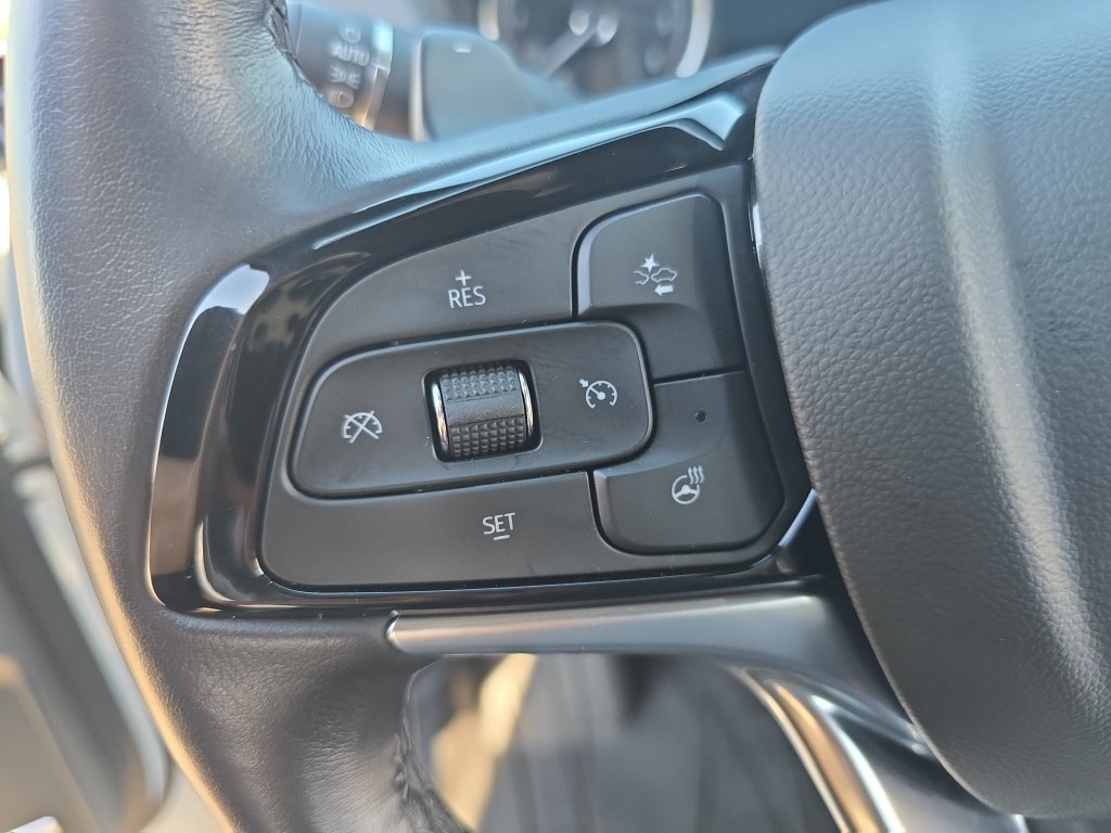Used 2023 Buick Enclave Essence w/ Experience Buick Package AWD/4WD image 18