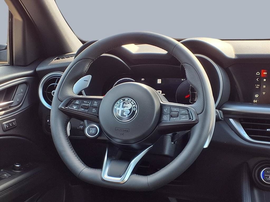 New 2025 Alfa Romeo Stelvio Sprint w/ Convenience Package AWD/4WD image 12