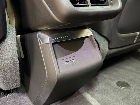 Certified 2024 Cadillac Lyriq Tech RWD image 40