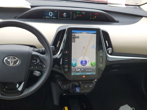 Used 2022 Toyota Prius Limited image 18