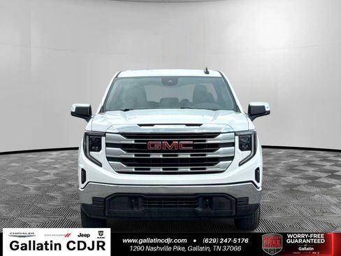 Used 2024 GMC Sierra 1500 SLE AWD/4WD image 2