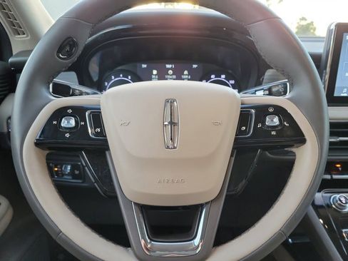 Used 2022 Lincoln Corsair FWD w/ Equipment Group 101A image 11