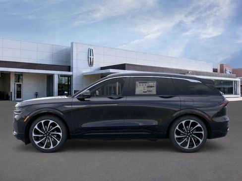 New 2026 Lincoln Nautilus Black Label AWD/4WD image 4