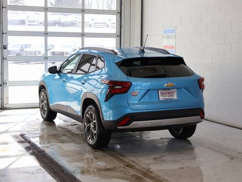 New 2026 Chevrolet Trax LT w/ Driver Confidence Package image 8