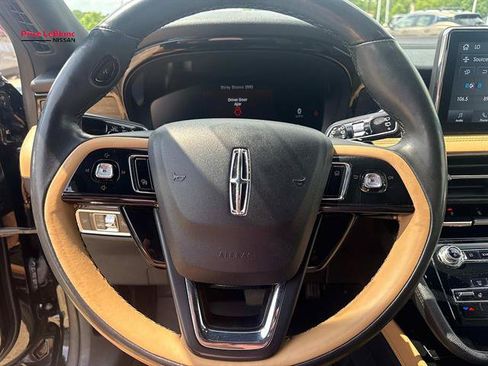 Used 2022 Lincoln Corsair Reserve w/ Luxury Package FWD image 22