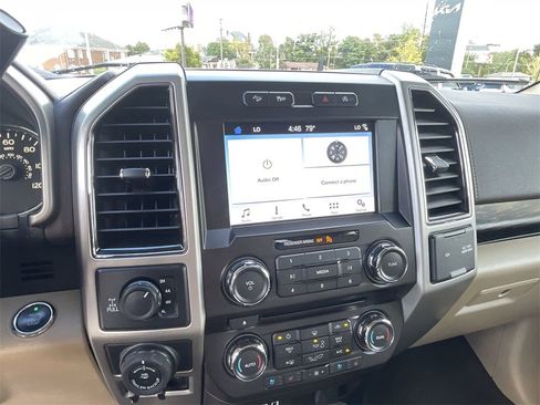 Used 2018 Ford F150 Lariat w/ Equipment Group 501A Mid image 11