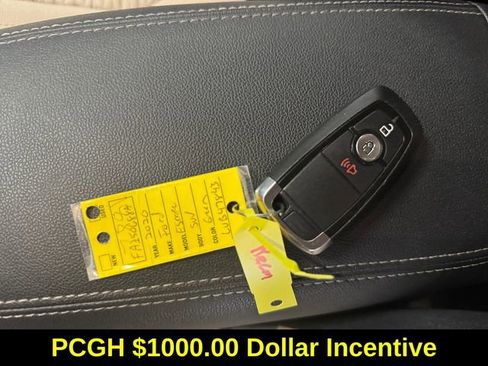 Used 2020 Ford Escape SE image 26