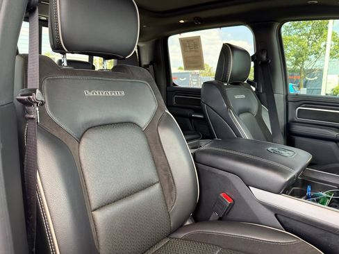 Used 2024 RAM 1500 Laramie AWD/4WD image 34