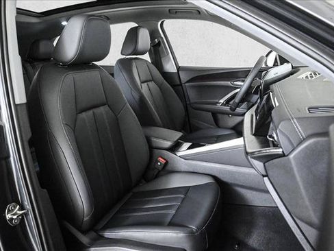 Certified 2025 Audi Q5 Premium w/ Convenience Package AWD/4WD image 21