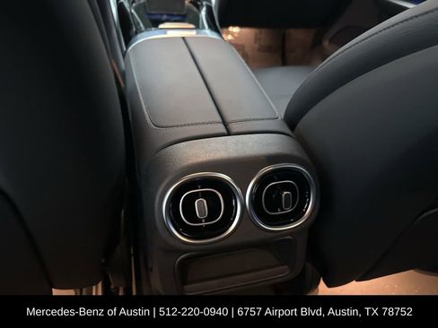 Certified 2025 Mercedes-Benz GLC 350e 4MATIC image 22