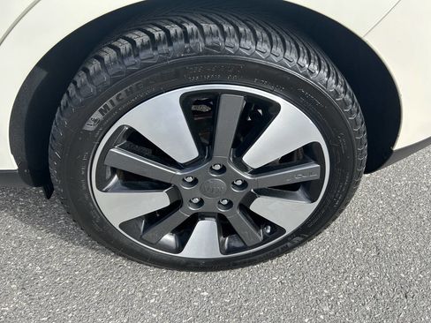 Used 2016 Kia Soul ! w/ Premium Package image 15