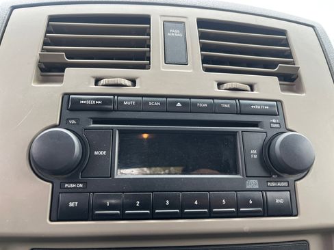 Used 2005 Dodge Dakota SLT image 27