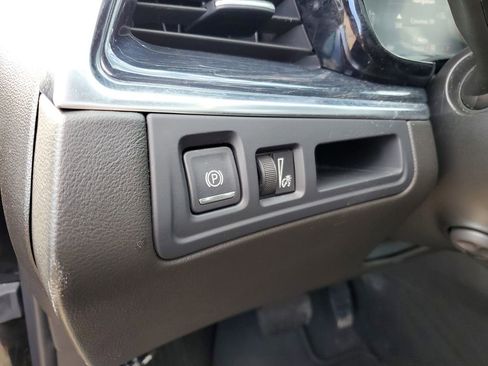 Used 2023 Cadillac XT5 Premium Luxury image 11