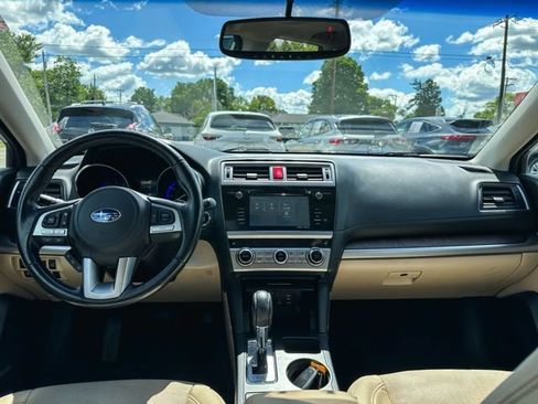Used 2016 Subaru Outback 2.5i Limited AWD/4WD image 20