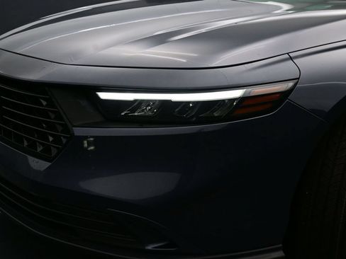 Used 2023 Honda Accord EX image 39