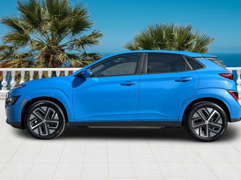 Used 2023 Hyundai Kona SEL w/ Cargo Package image 7