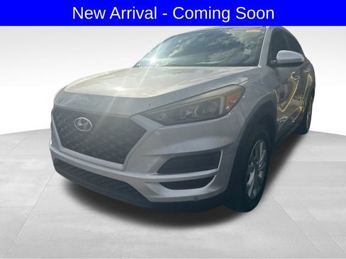 Used 2019 Hyundai Tucson SE image 2