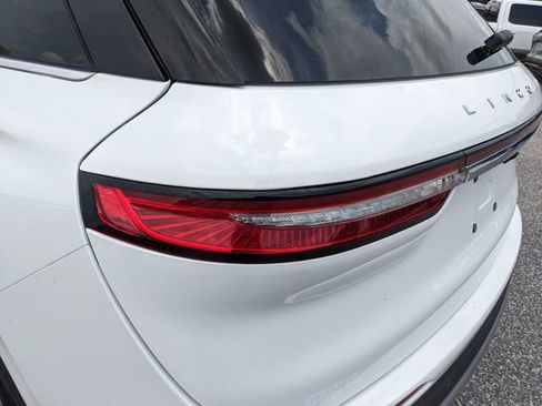 Used 2025 Lincoln Corsair Reserve FWD image 11