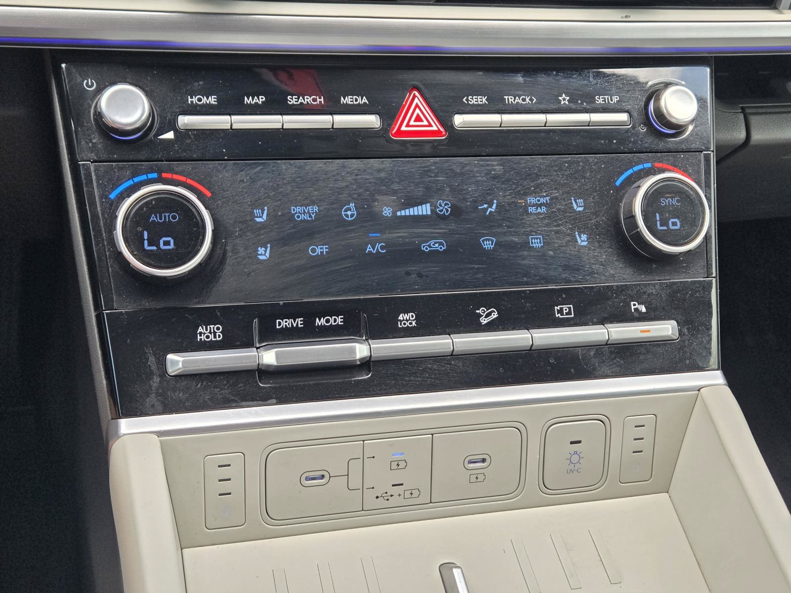 Used 2025 Hyundai Santa Fe Calligraphy AWD/4WD image 31