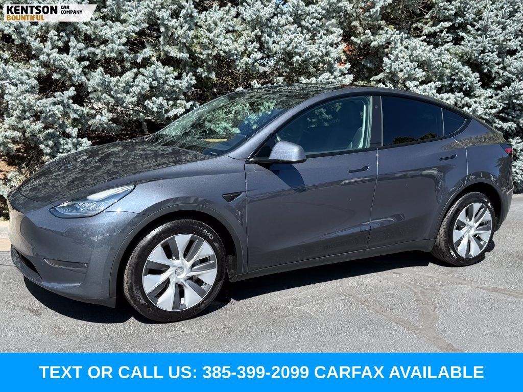 Used 2023 Tesla Model Y Long Range AWD/4WD image 1