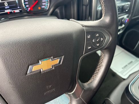 Used 2017 Chevrolet Silverado 1500 LTZ Z71 image 12