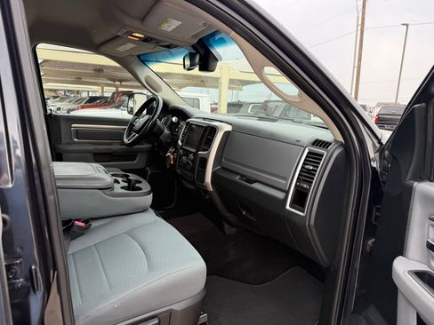 Used 2017 RAM 2500 SLT w/ Luxury Group AWD/4WD image 19