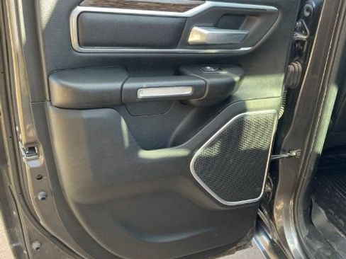 Used 2019 RAM 1500 Laramie AWD/4WD image 25