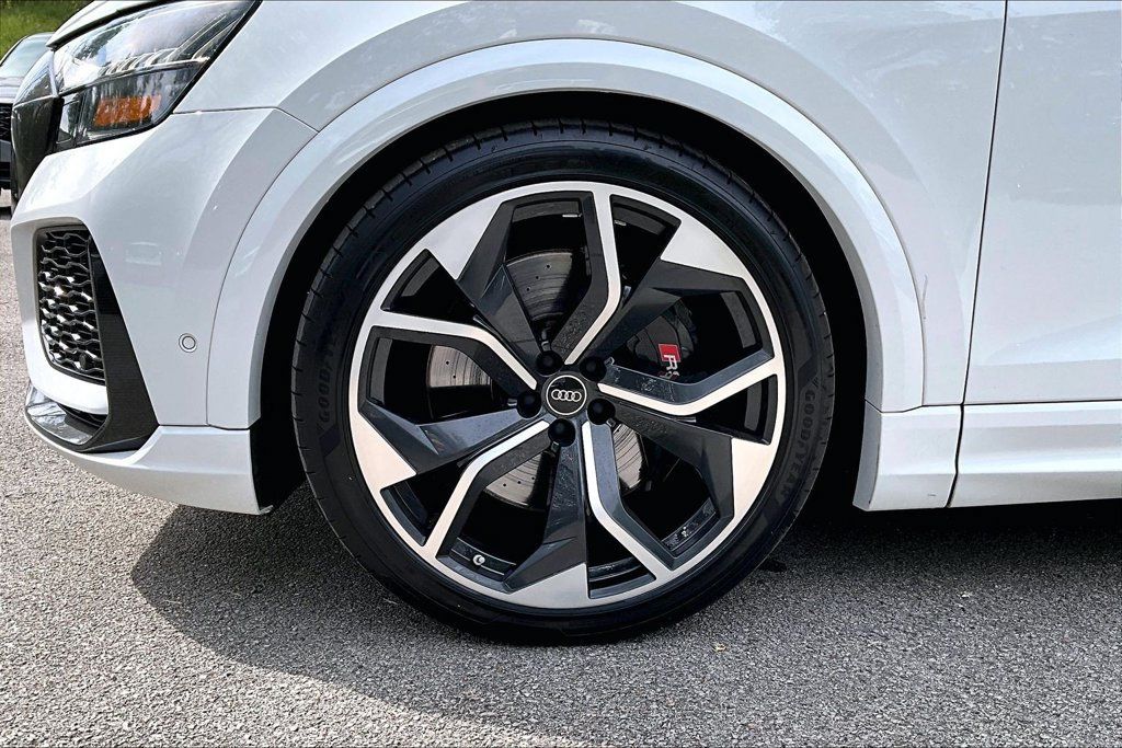Used 2023 Audi RS Q8 AWD/4WD image 11