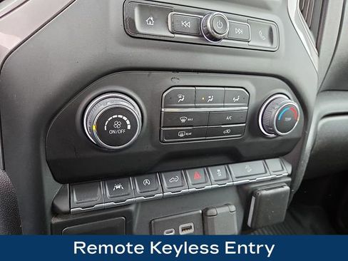 Used 2022 Chevrolet Silverado 1500 Custom Trail Boss w/ LPO, Dark Essentials Package image 19