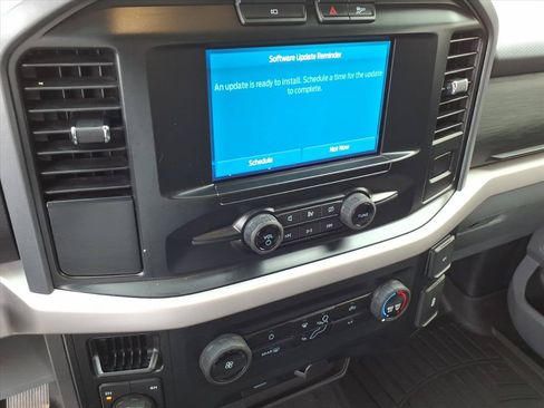Used 2023 Ford F150 XLT AWD/4WD image 32