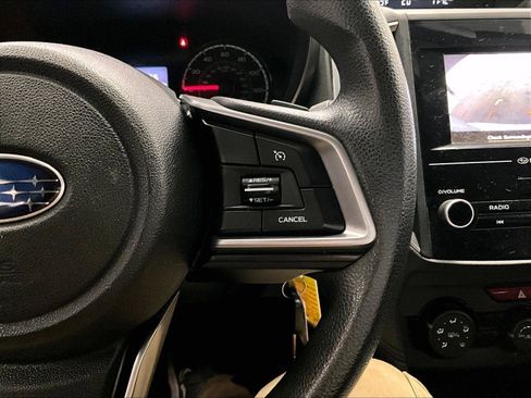 Used 2018 Subaru Impreza 2.0i Premium image 19
