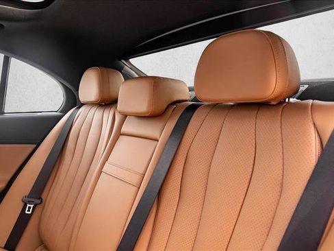 New 2026 Mercedes-Benz E 350 4MATIC Sedan image 23