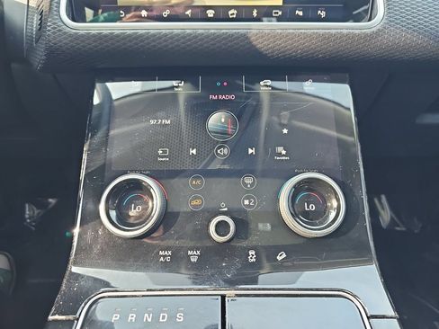Used 2020 Land Rover Range Rover Velar S AWD/4WD image 23