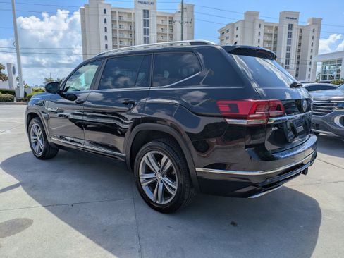 Used 2019 Volkswagen Atlas SEL R-Line AWD/4WD image 6