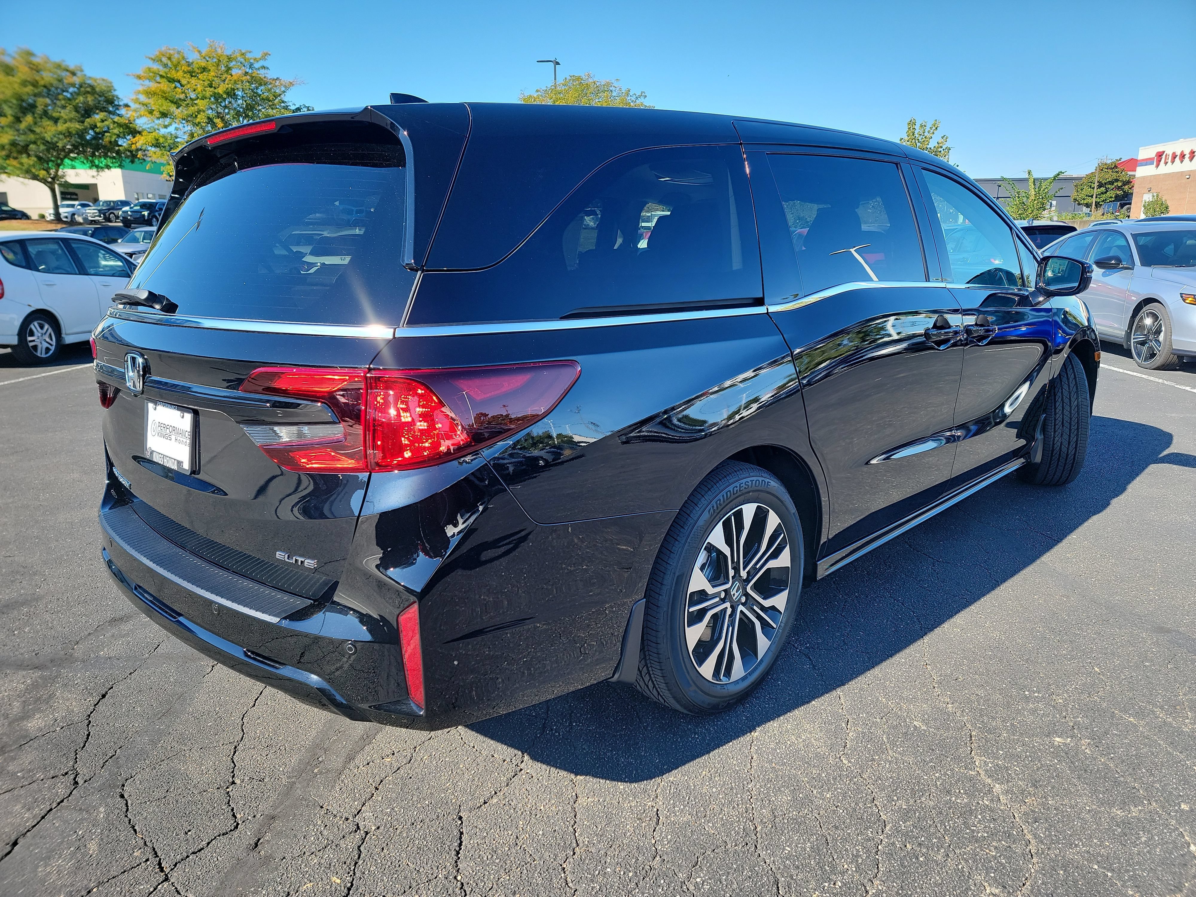 New 2027 Honda Odyssey Elite image 9